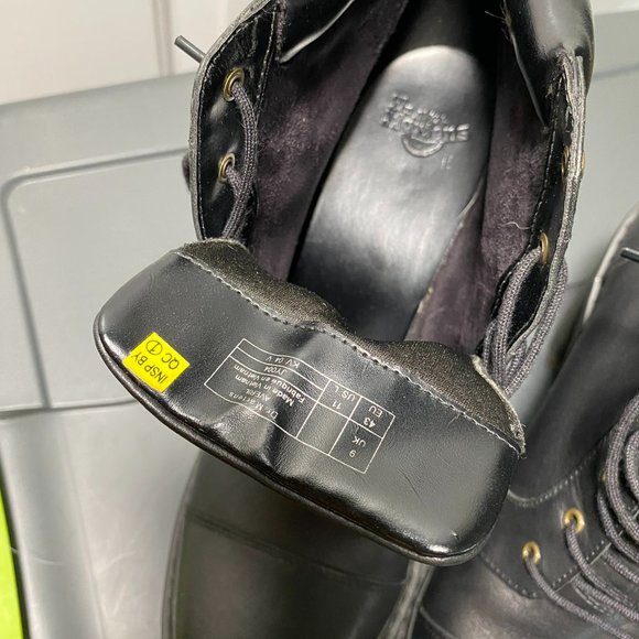 Discontinued Dr. Martens Averil Heeled Boot - Black, Size US 11 / EU 43 - Picture 8 of 9